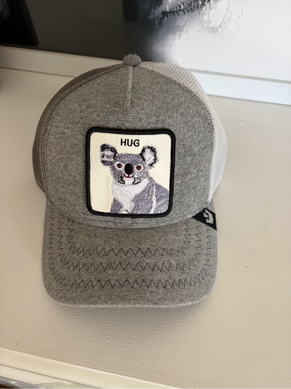 Goorin Bros. Mr. nice Guy Gray Koala Patch Hug Trucker Hat NWT - Picture 2 of 3